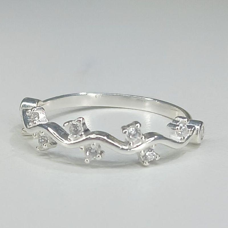 Anel Prata Detalhado C/ Zirconias Cristal
