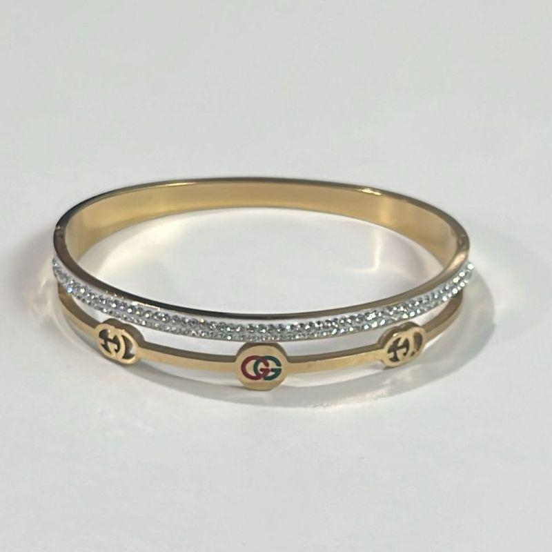 Bracelete Gucci c/ Lado Cravejado