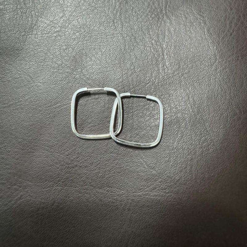 Argola Fio Quadrado P