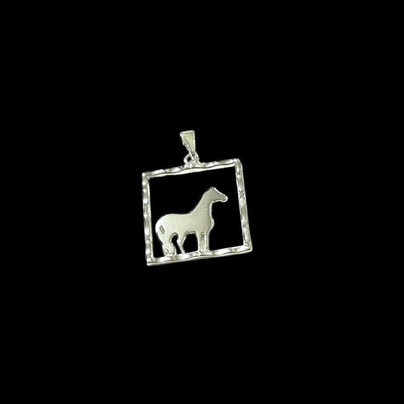 Pingente Prata Quadrado C/Cavalo Liso