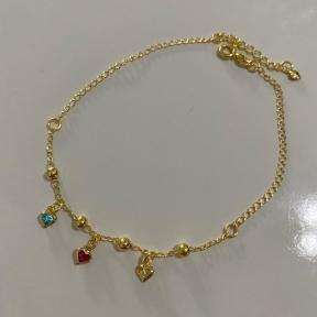 Tornozeleira 4 Bolinhas C/ 3 Coração Pedras Coloridas
